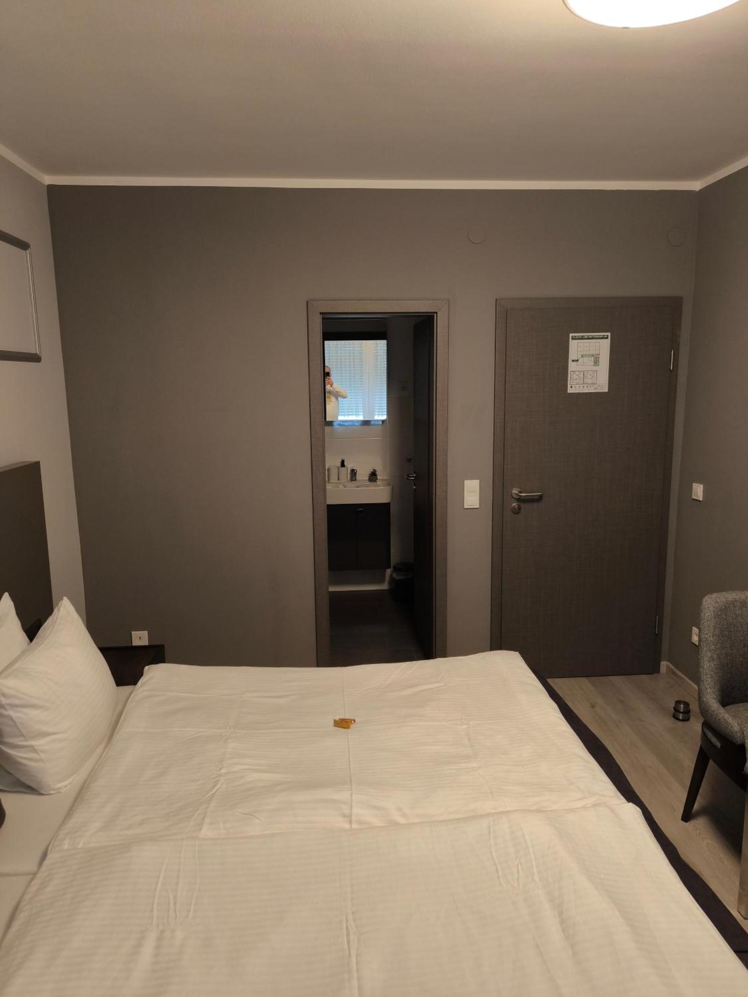 Loewen Hotel Radevormwald Bagian luar foto