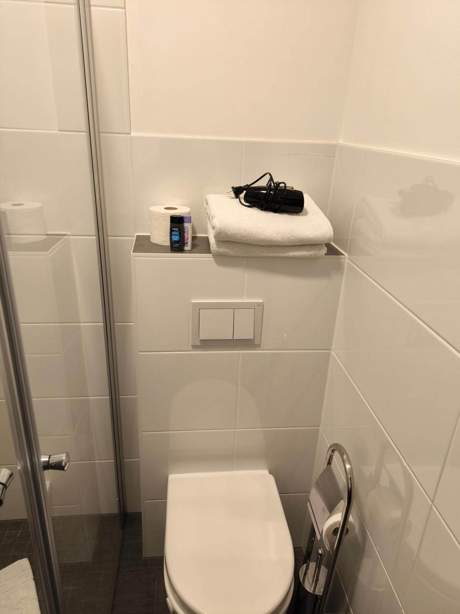 Loewen Hotel Radevormwald Bagian luar foto