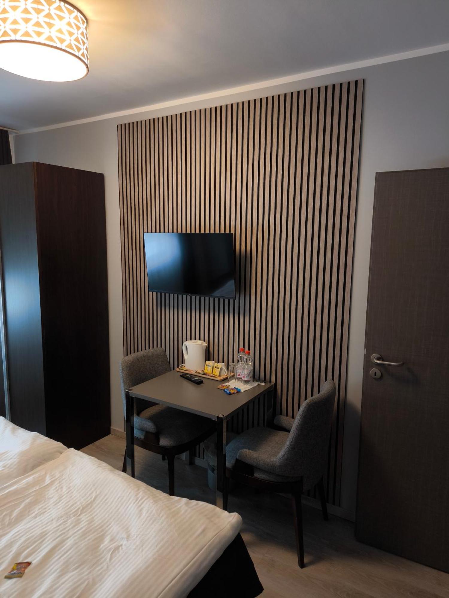 Loewen Hotel Radevormwald Bagian luar foto