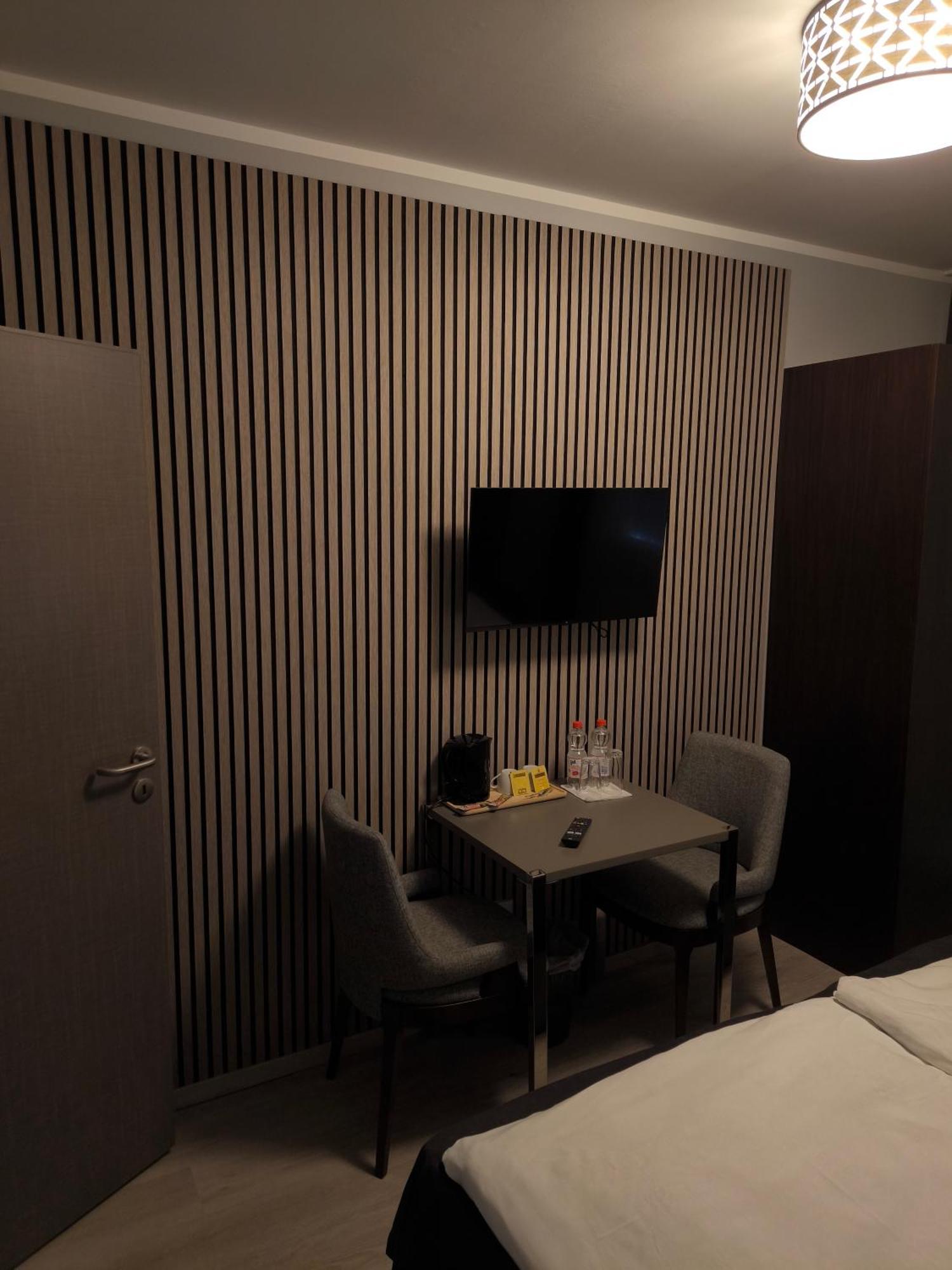Loewen Hotel Radevormwald Bagian luar foto